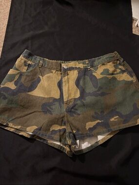 SHEIN Camo High Waist Shorts - Green, Brown